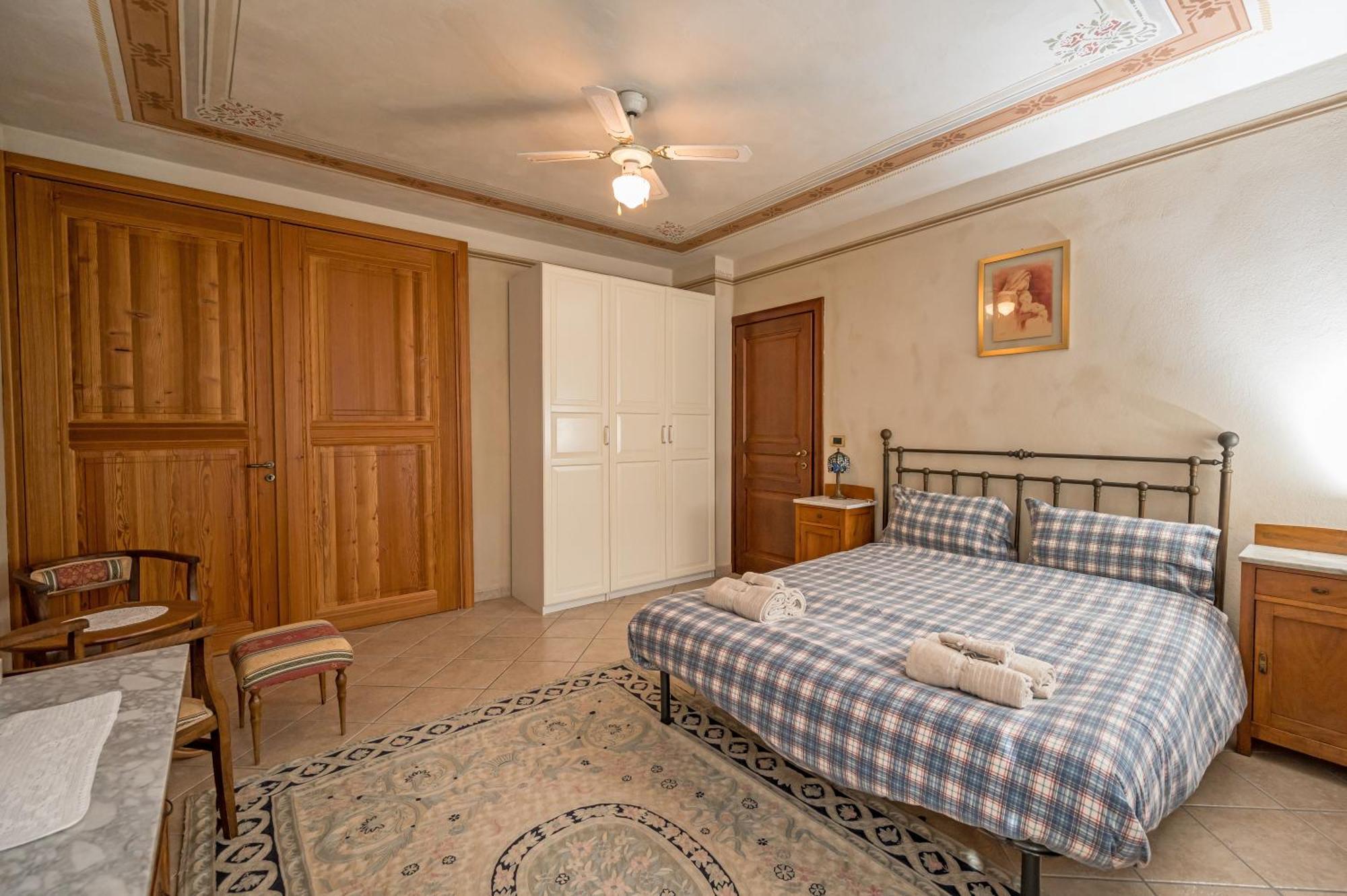 Cascina Girba Holiday home *