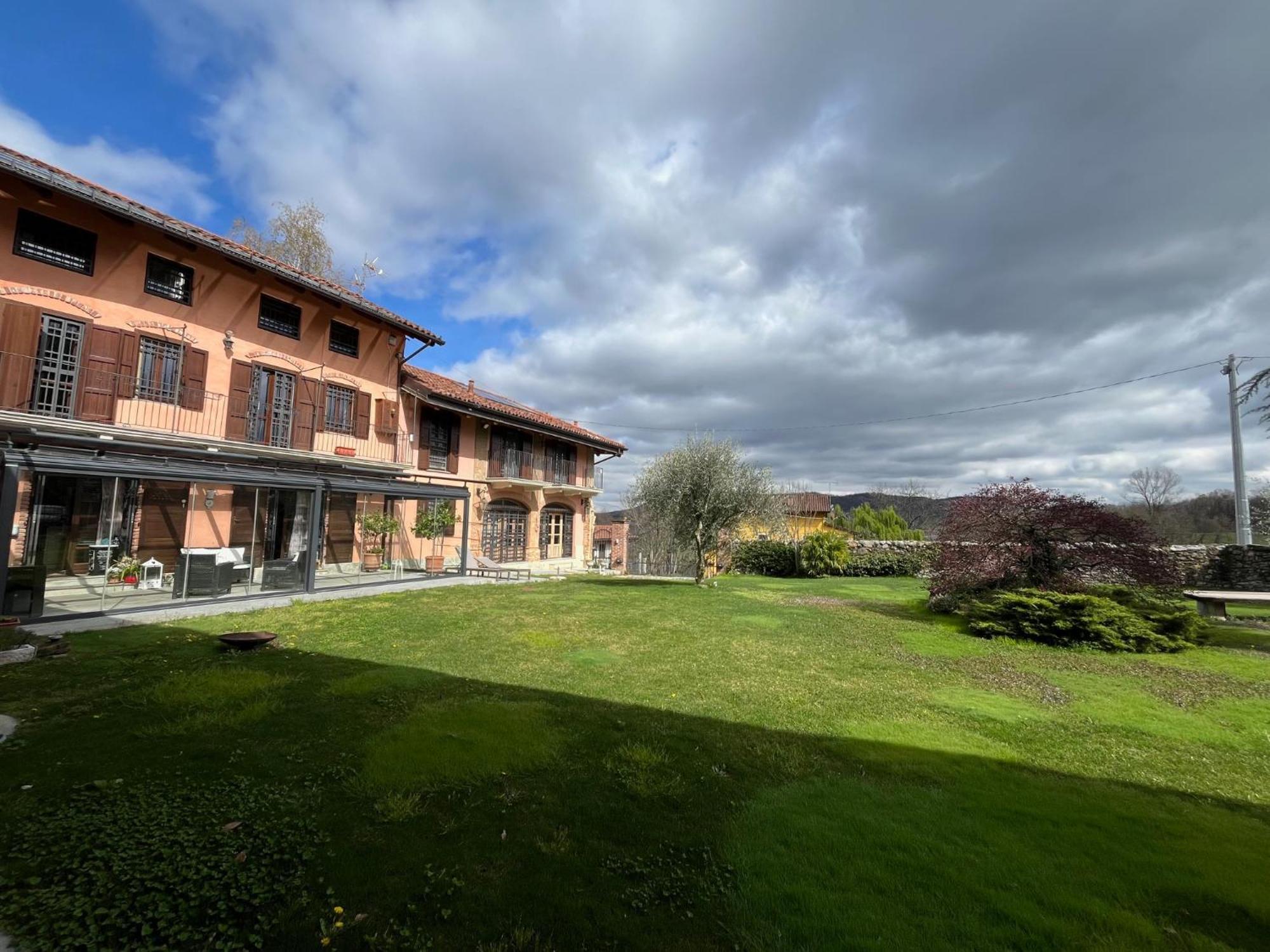 Cascina Girba *